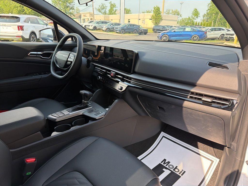 new 2026 Kia Sportage car, priced at $33,296