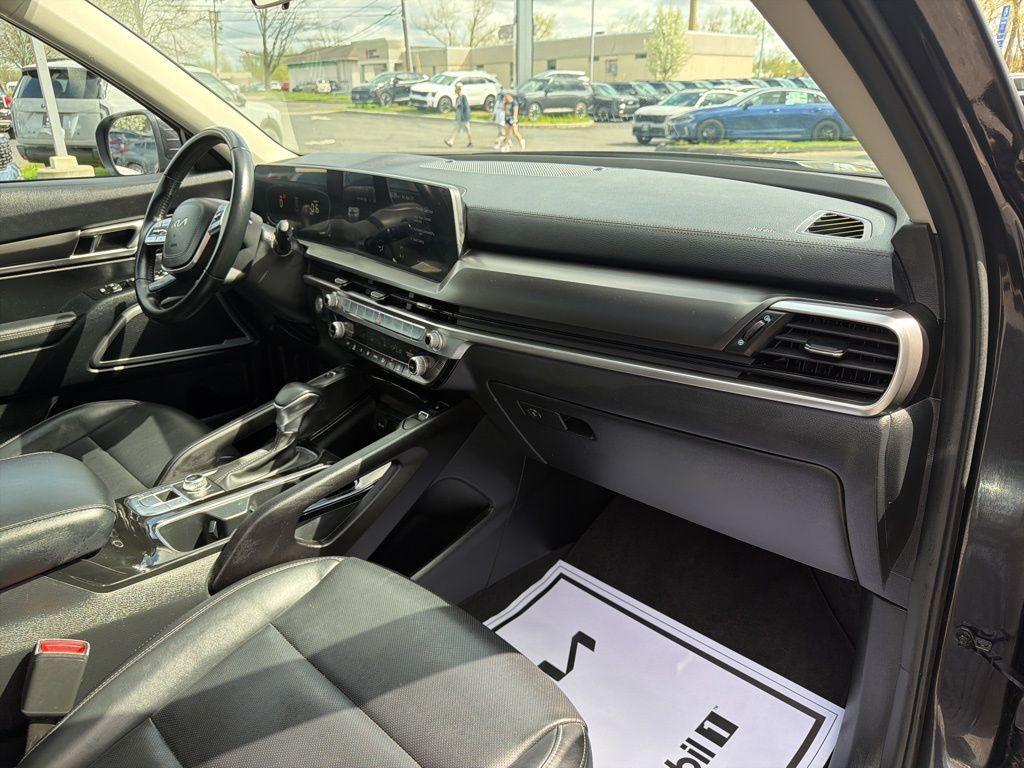used 2025 Kia Telluride car, priced at $35,593