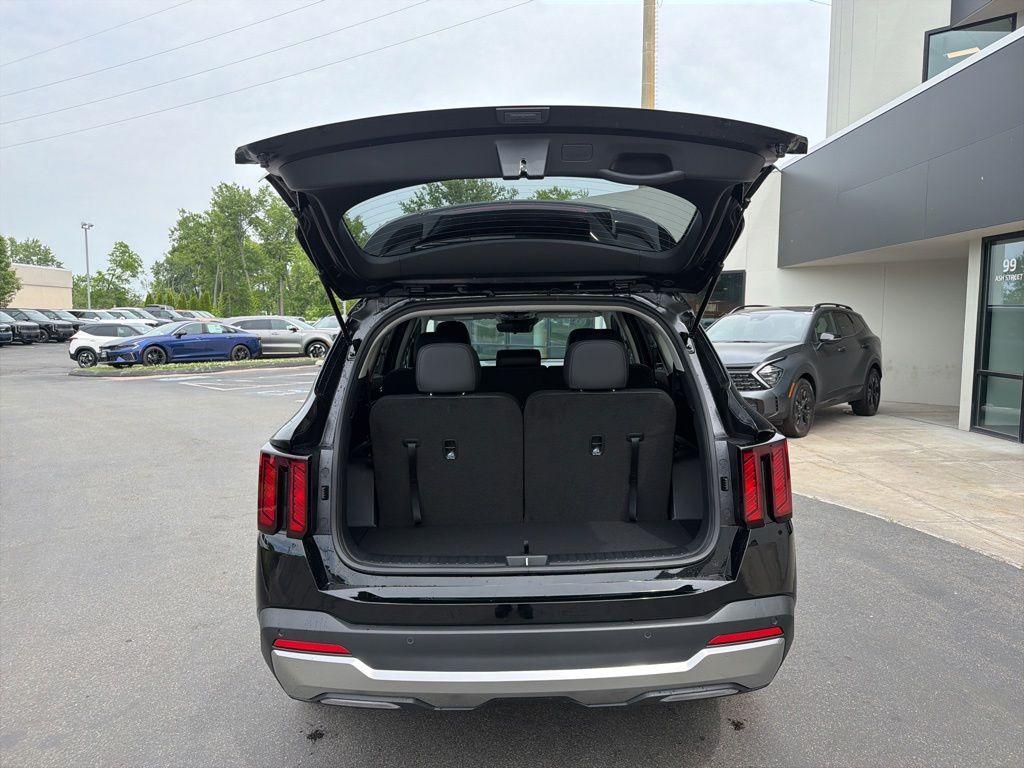 new 2026 Kia Sorento car, priced at $38,968