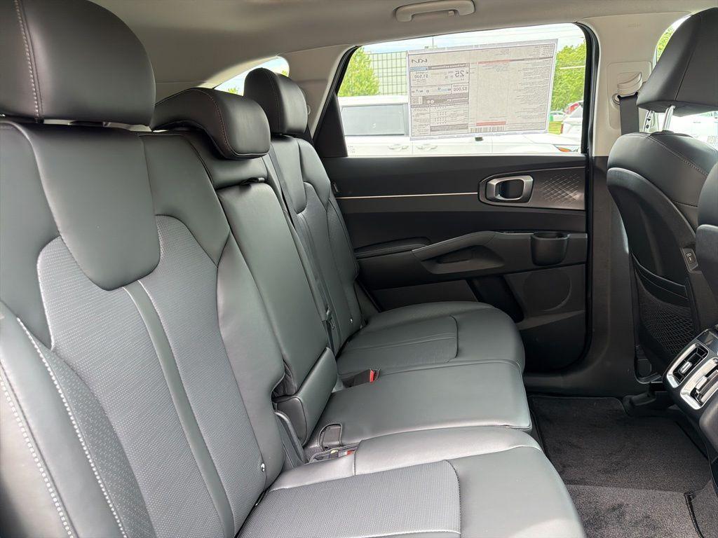 new 2026 Kia Sorento car, priced at $38,968