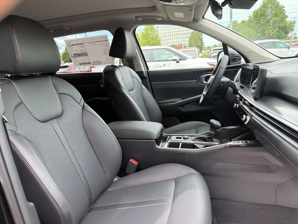 new 2026 Kia Sorento car, priced at $38,968