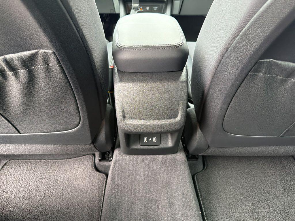 new 2026 Kia K5 car, priced at $27,106