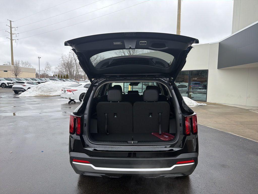 new 2026 Kia Sorento car, priced at $37,915