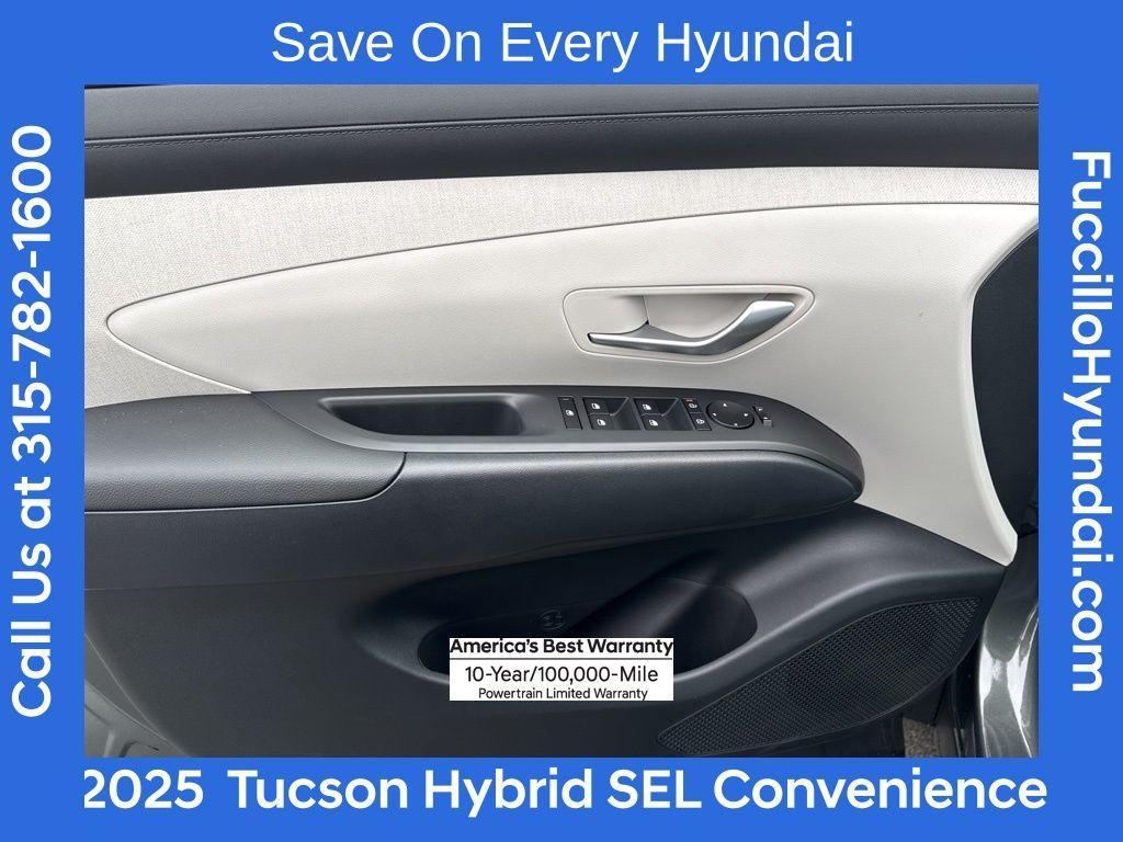 new 2025 Hyundai TUCSON Hybrid car, priced at $31,592