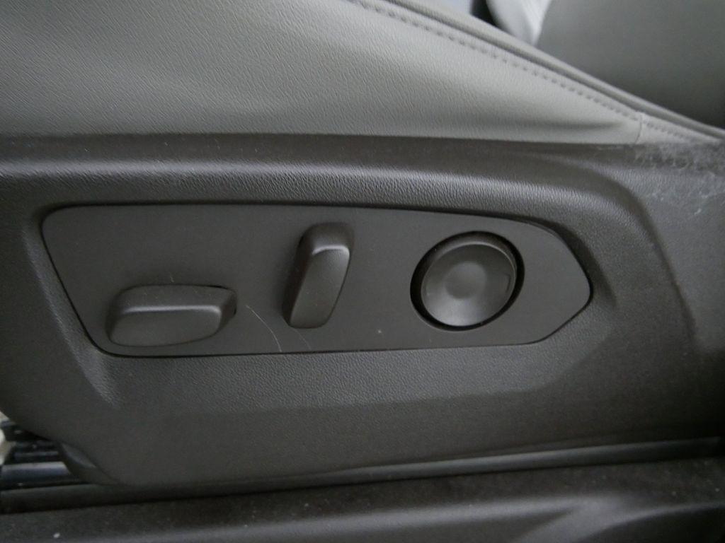 used 2023 GMC Yukon XL car, priced at $56,000