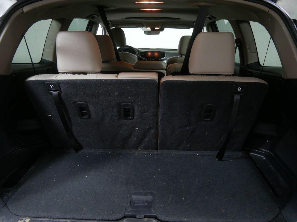 used 2022 Honda Pilot car, priced at $28,995