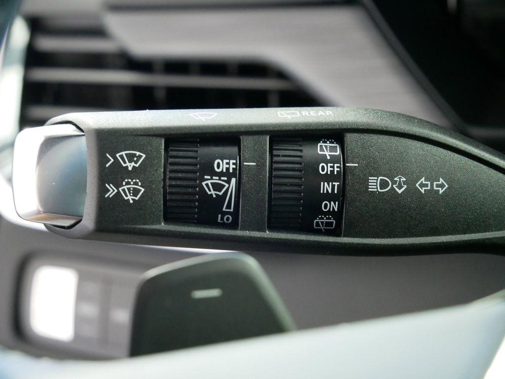 new 2025 GMC Acadia car, priced at $43,140