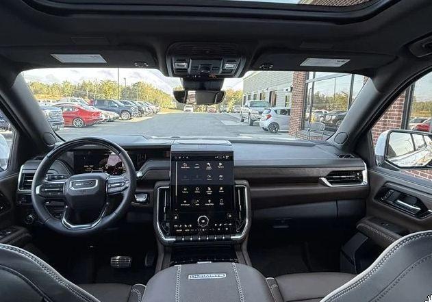 used 2025 GMC Yukon car, priced at $115,000