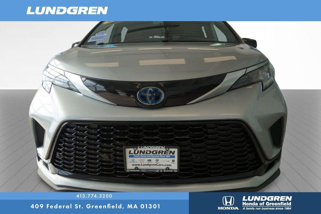 used 2022 Toyota Sienna car, priced at $38,998