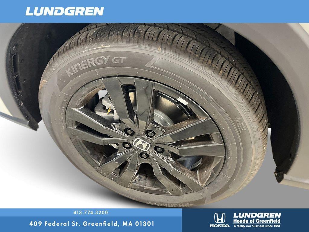 new 2026 Honda HR-V car, priced at $31,250