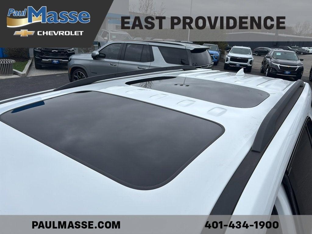 used 2023 Chevrolet Traverse car, priced at $37,387