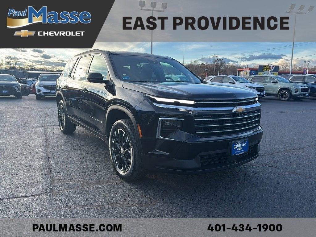 used 2024 Chevrolet Traverse car, priced at $35,988