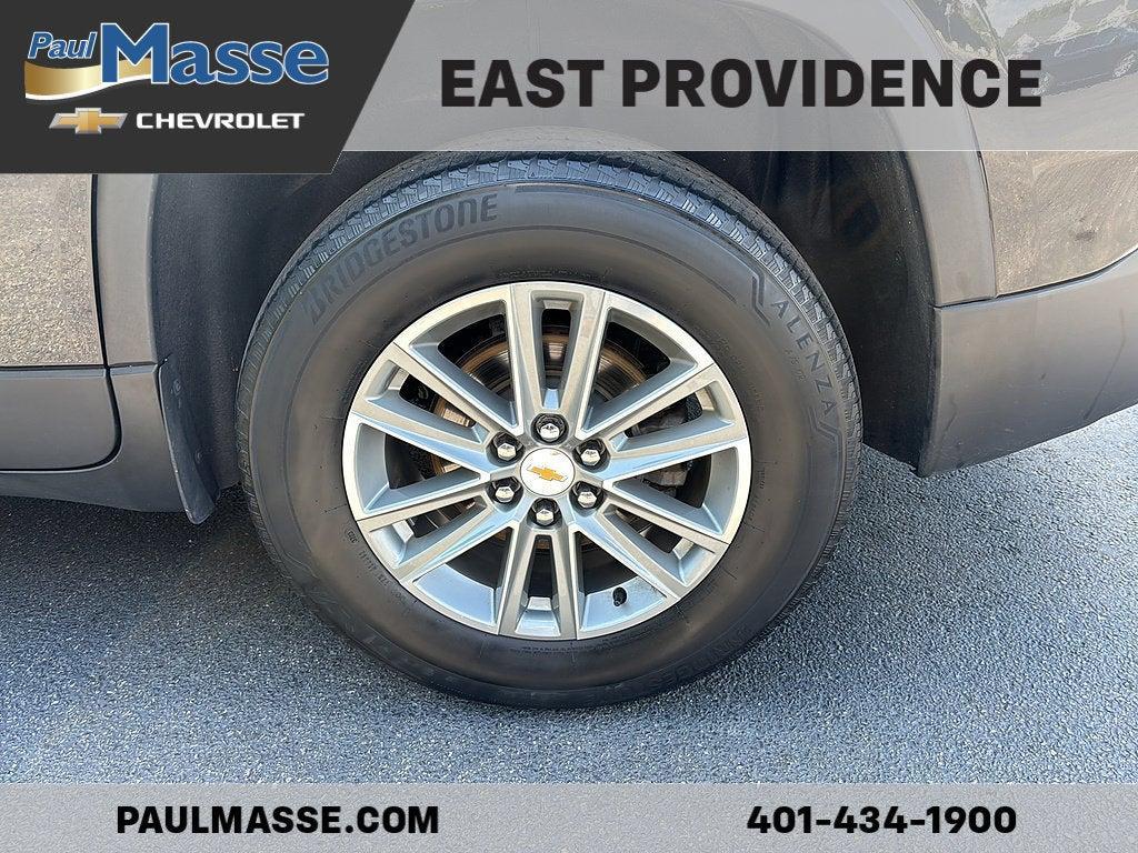 used 2023 Chevrolet Traverse car, priced at $28,387
