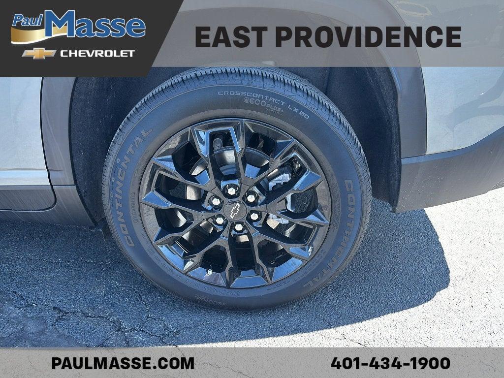 used 2025 Chevrolet Traverse car, priced at $39,387