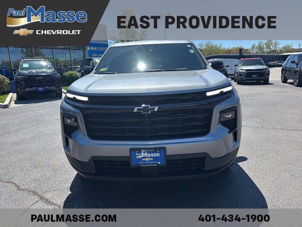 used 2025 Chevrolet Traverse car, priced at $39,387
