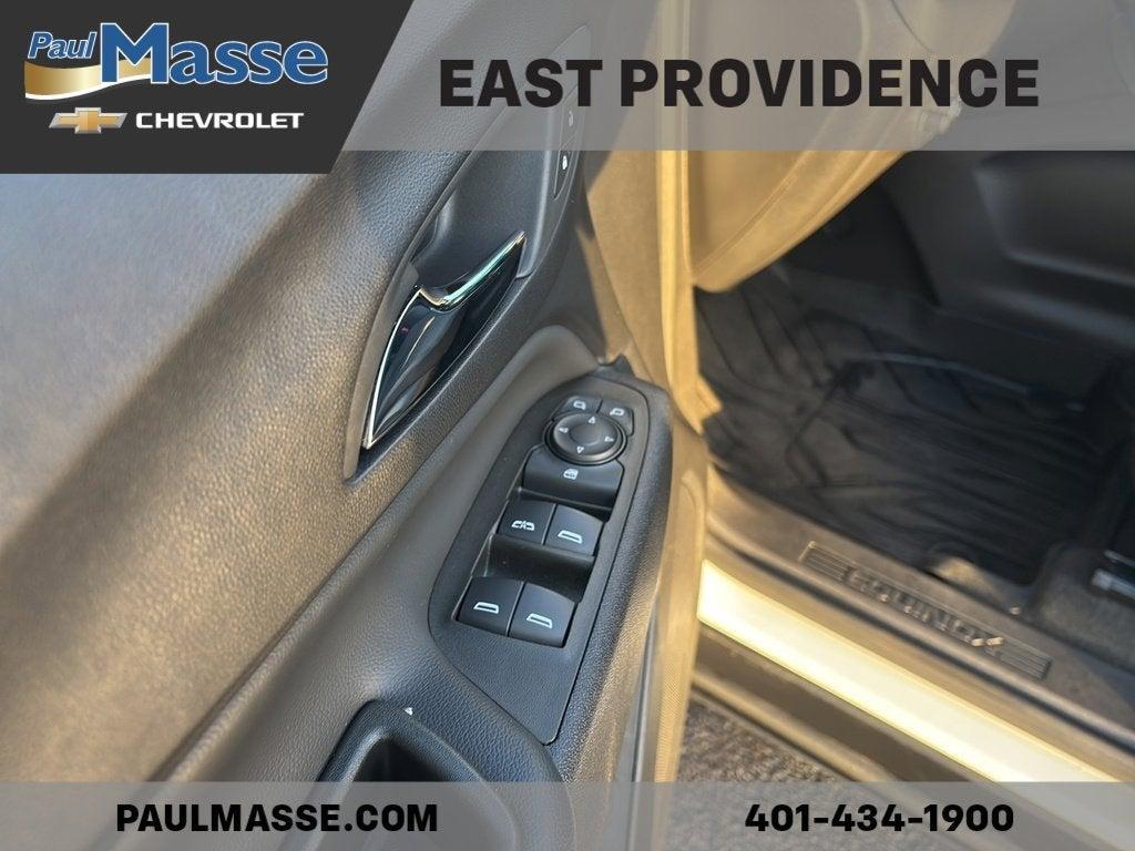 used 2023 Chevrolet Equinox car, priced at $21,988