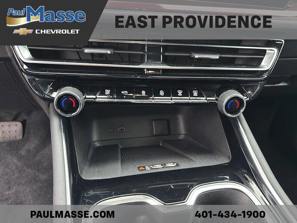 used 2025 Chevrolet Traverse car, priced at $45,387