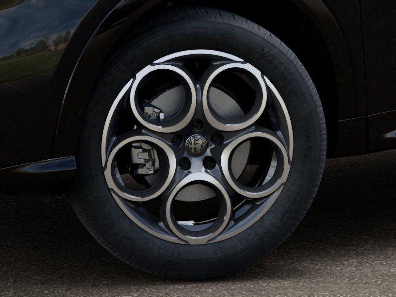 new 2025 Alfa Romeo Tonale car, priced at $43,725