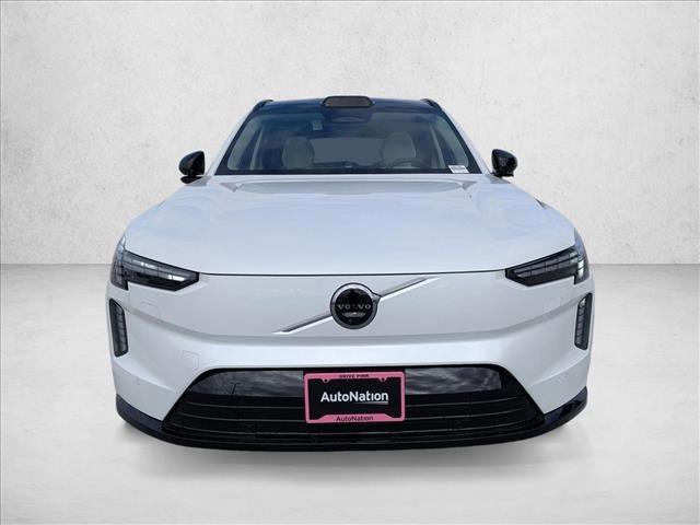 new 2025 Volvo EX90 car, priced at $79,697