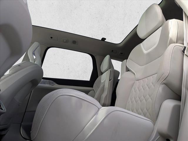 new 2025 Volvo EX90 car, priced at $79,697