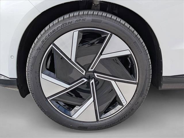 new 2025 Volvo EX90 car, priced at $79,697