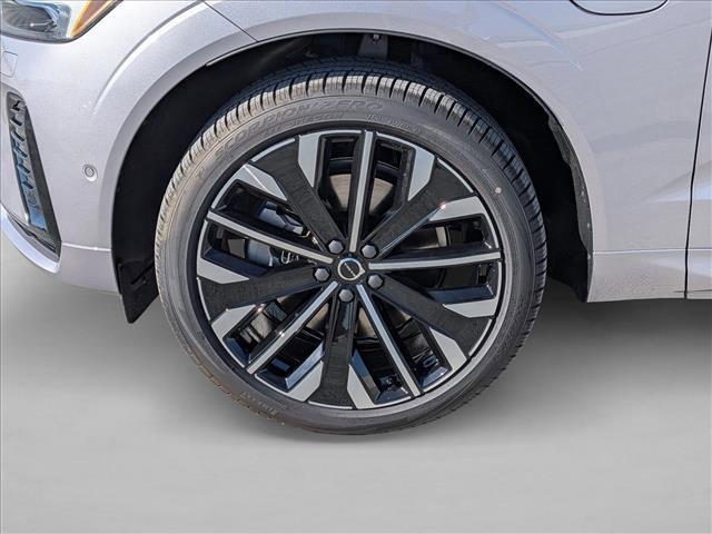 new 2026 Volvo XC60 Plug-In Hybrid car, priced at $75,460