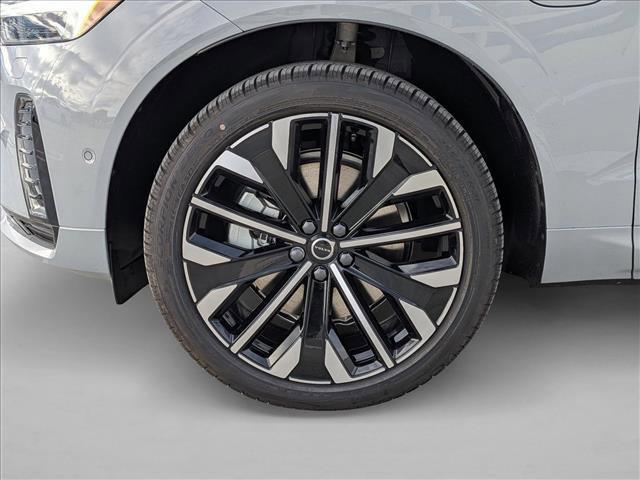 new 2026 Volvo XC60 Plug-In Hybrid car, priced at $73,235