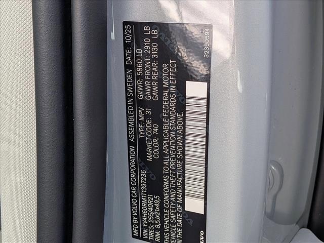 new 2026 Volvo XC60 Plug-In Hybrid car, priced at $73,235