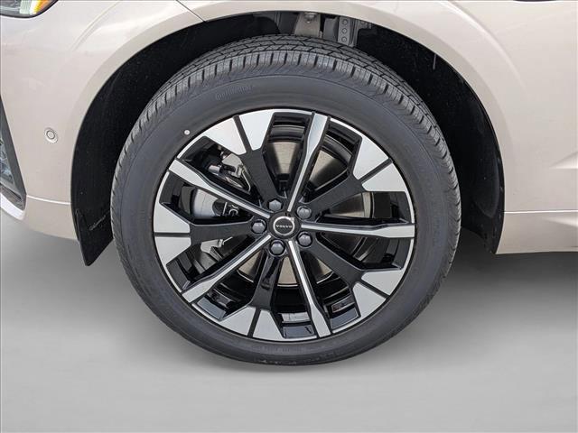 new 2026 Volvo XC60 Plug-In Hybrid car, priced at $68,490