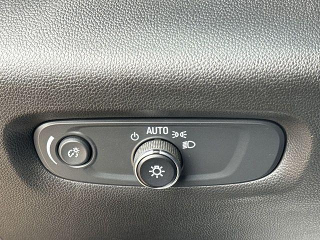 used 2021 Chevrolet Traverse car, priced at $20,098