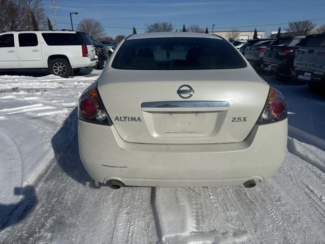used 2009 Nissan Altima car, priced at $4,500