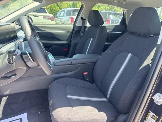 new 2025 Hyundai Sonata Hybrid car, priced at $27,584