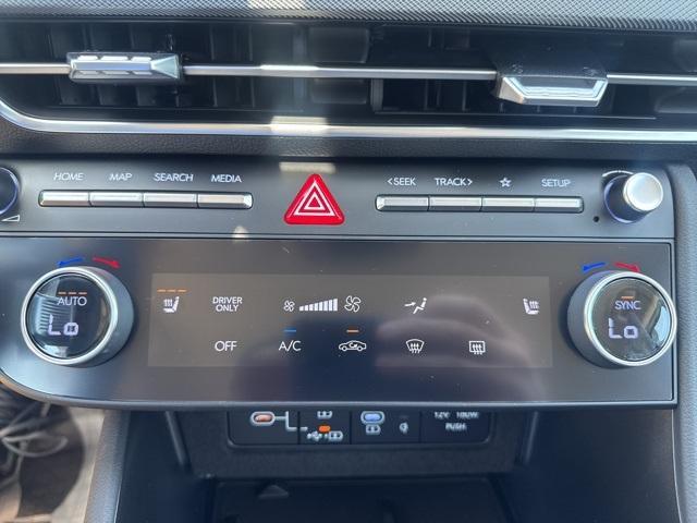 new 2025 Hyundai Sonata Hybrid car, priced at $27,584