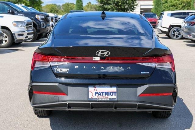 new 2025 Hyundai ELANTRA HEV car, priced at $24,072