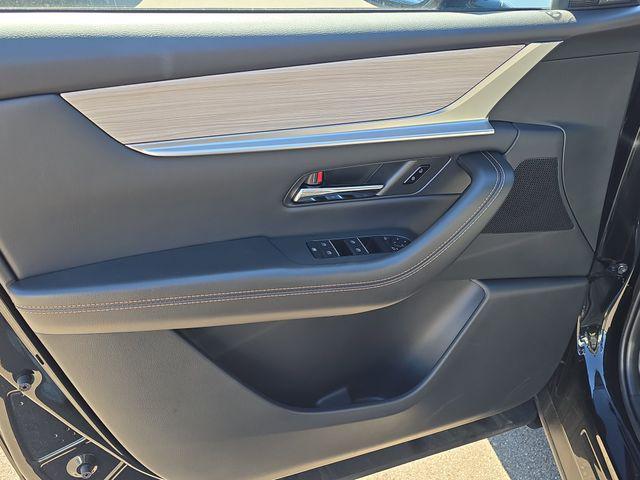 new 2025 Mazda CX-70 PHEV car, priced at $54,378