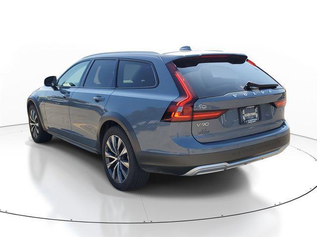 used 2021 Volvo V90 Cross Country car, priced at $30,000