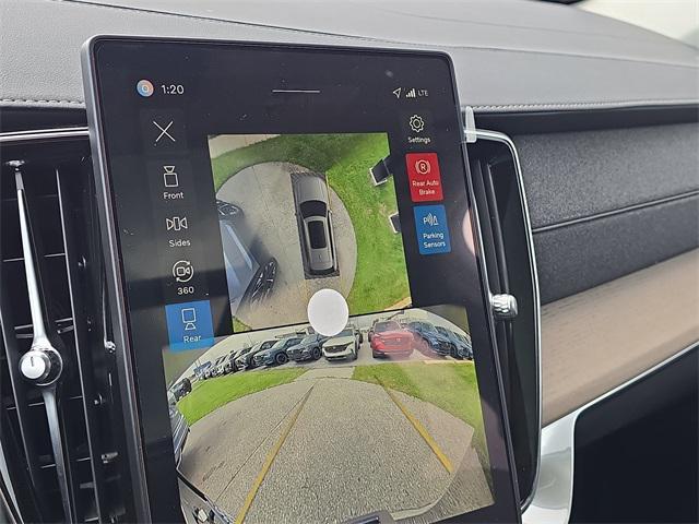 new 2026 Volvo XC90 car, priced at $71,825