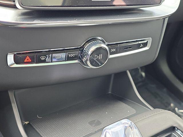 new 2026 Volvo XC90 car, priced at $71,825