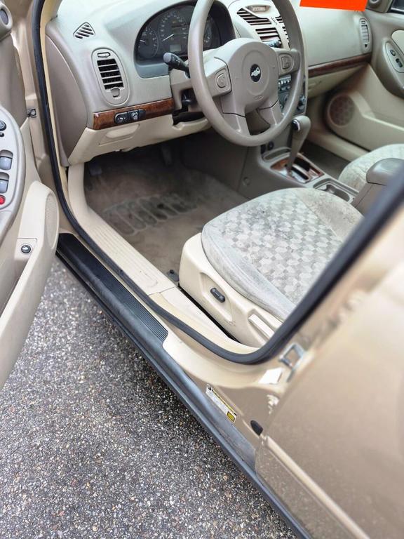 used 2005 Chevrolet Malibu car, priced at $1,495