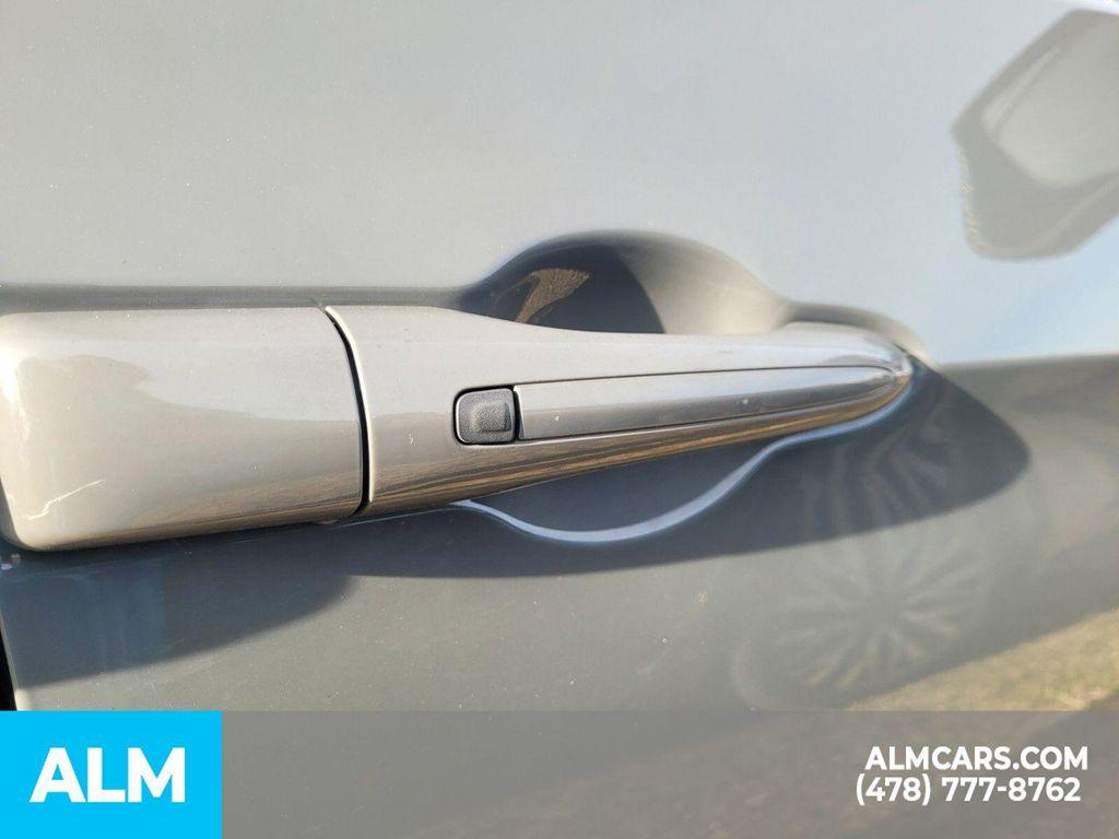 used 2023 Chrysler Pacifica car, priced at $21,820