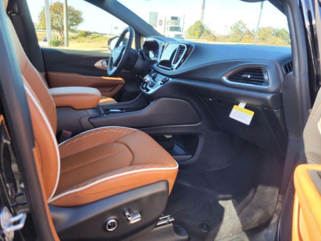 new 2026 Chrysler Pacifica car, priced at $52,755