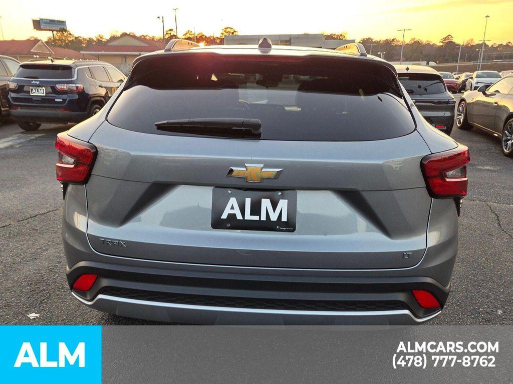 used 2025 Chevrolet Trax car, priced at $19,020