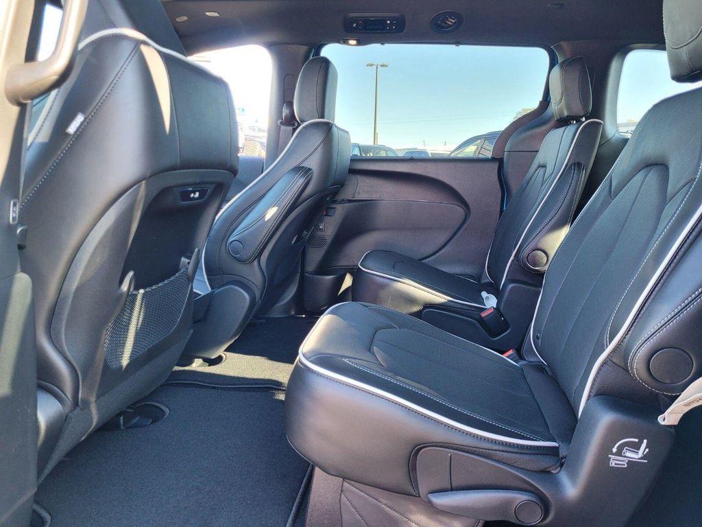 new 2026 Chrysler Pacifica car, priced at $49,649