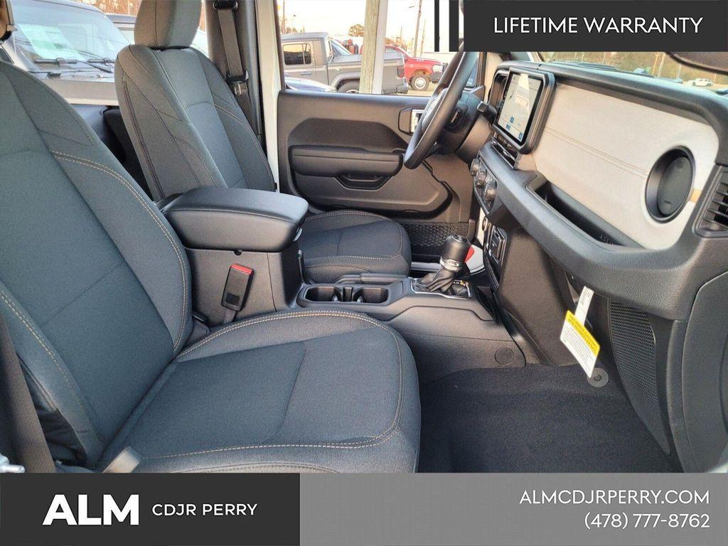 new 2026 Jeep Wrangler car, priced at $35,219