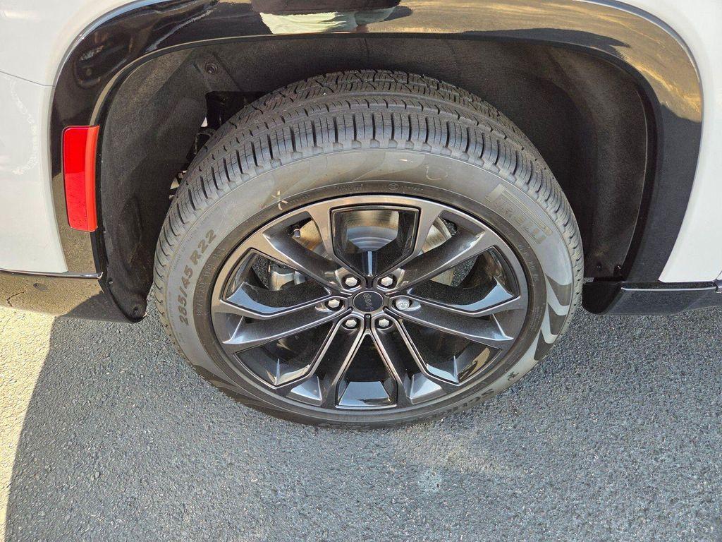 new 2026 Jeep Grand Wagoneer L car, priced at $93,090