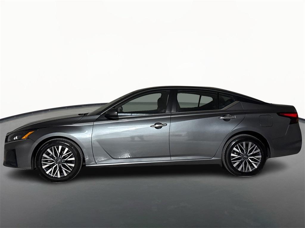 used 2023 Nissan Altima car, priced at $16,491