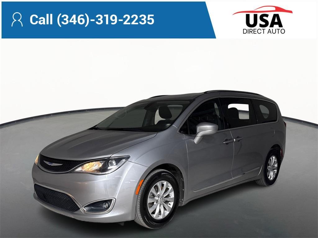 used 2019 Chrysler Pacifica car, priced at $14,491