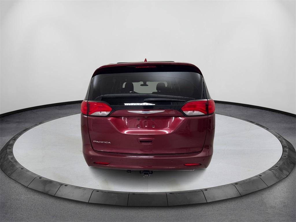 used 2018 Chrysler Pacifica car, priced at $8,491