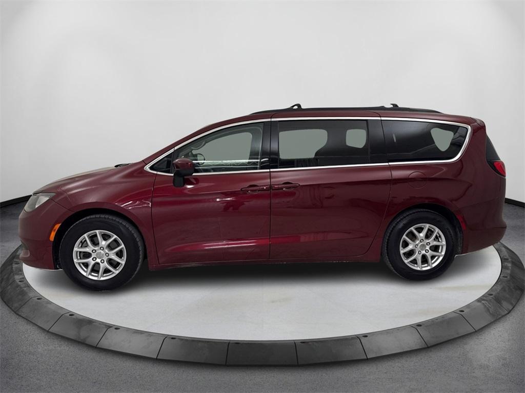 used 2018 Chrysler Pacifica car, priced at $8,491