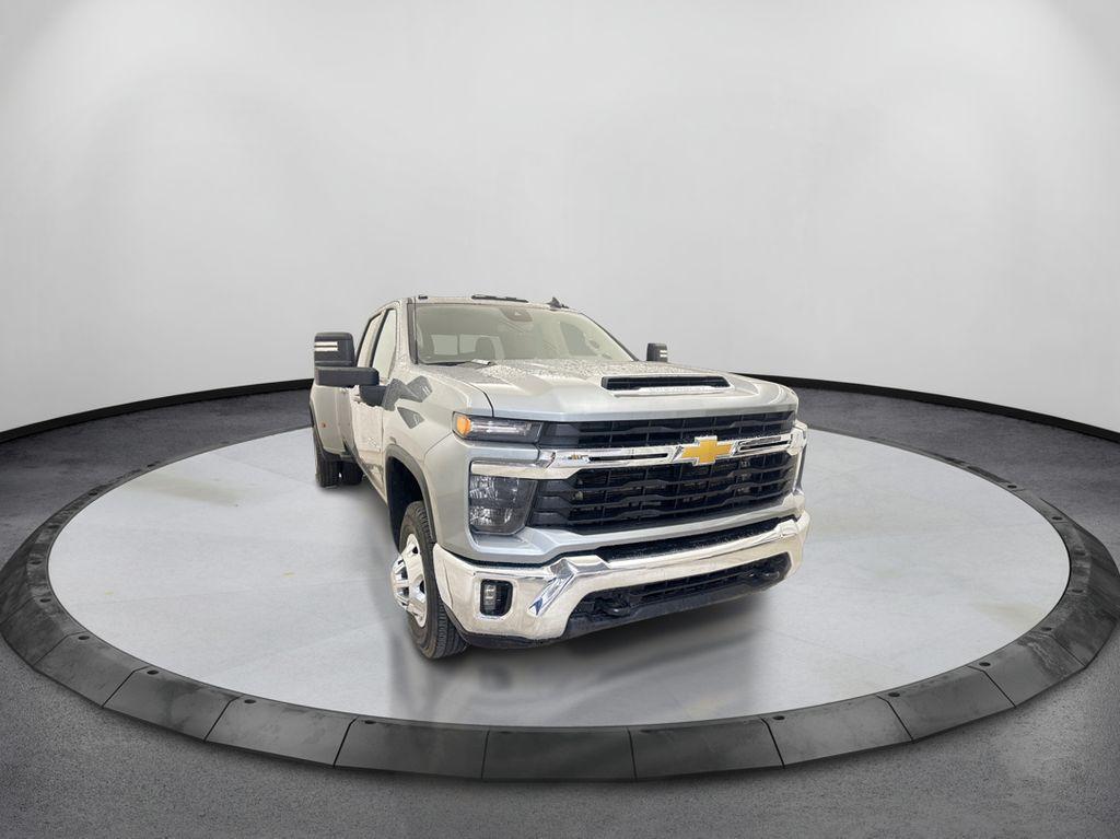 used 2025 Chevrolet Silverado 3500 car, priced at $49,791